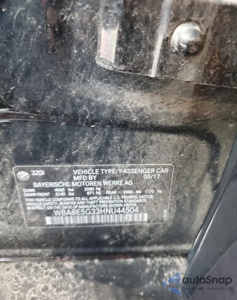 2017 BMW 320 Xi z USA, uszkodzony, nr VIN WBA8E5G33HNU44504